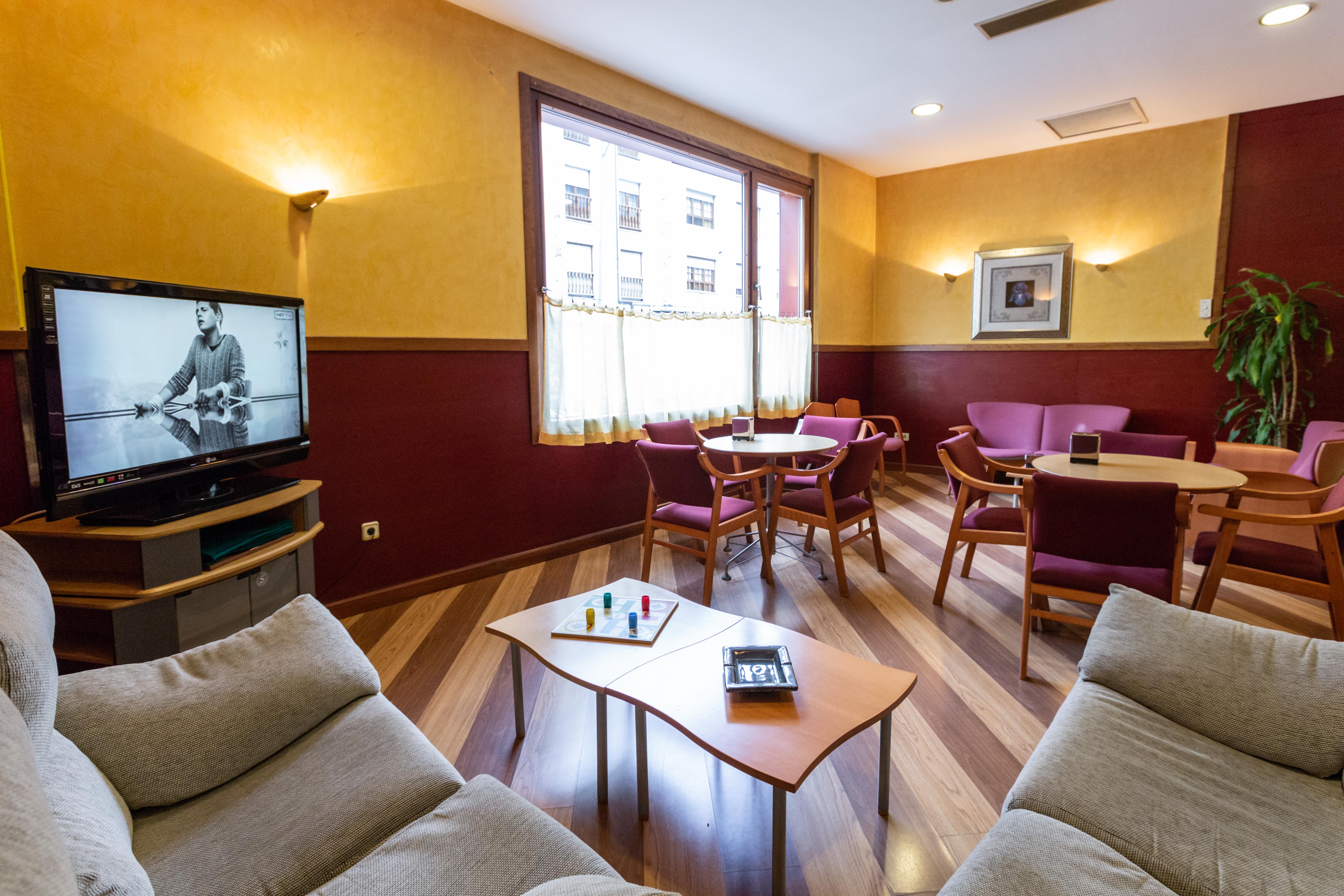 Hotel Ciudad Onís Extérieur photo