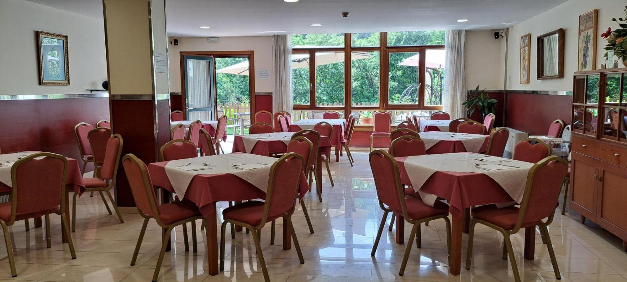 Hotel Ciudad Onís Extérieur photo